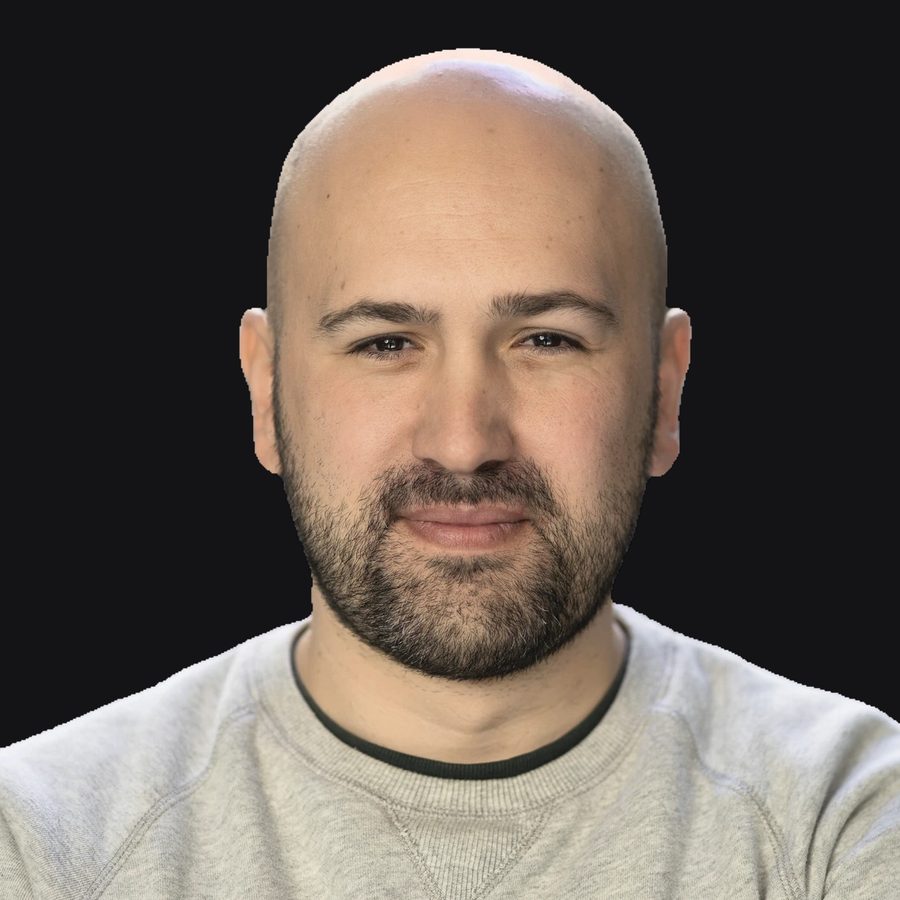 Portrait of Iraitz Montalbán, CTO of Falcondale